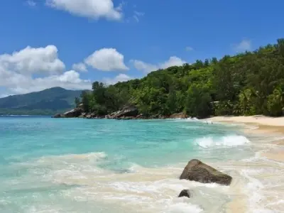 Du lịch bờ biển Châu Phi với cảnh sắc độc đáo và hấp dẫn