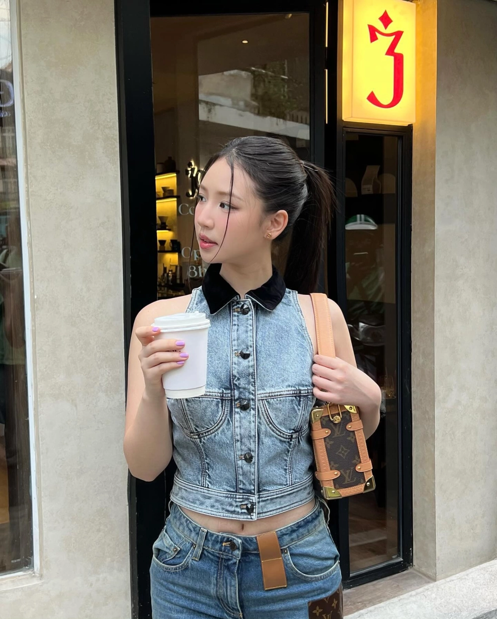 Nghe ngay trái đất ôm mặt trời amee và chìm đắm trong âm nhạc đầy cảm xúc