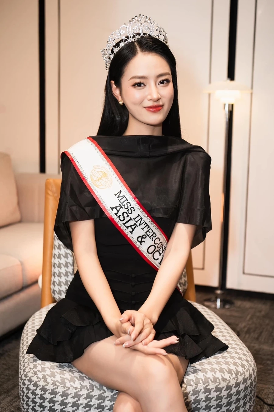 Bùi Khánh Linh đạt giải gì? Cô giành Á hậu 1 Miss Grand Vietnam 2023 và Á hậu 3 Miss Intercontinental 2024