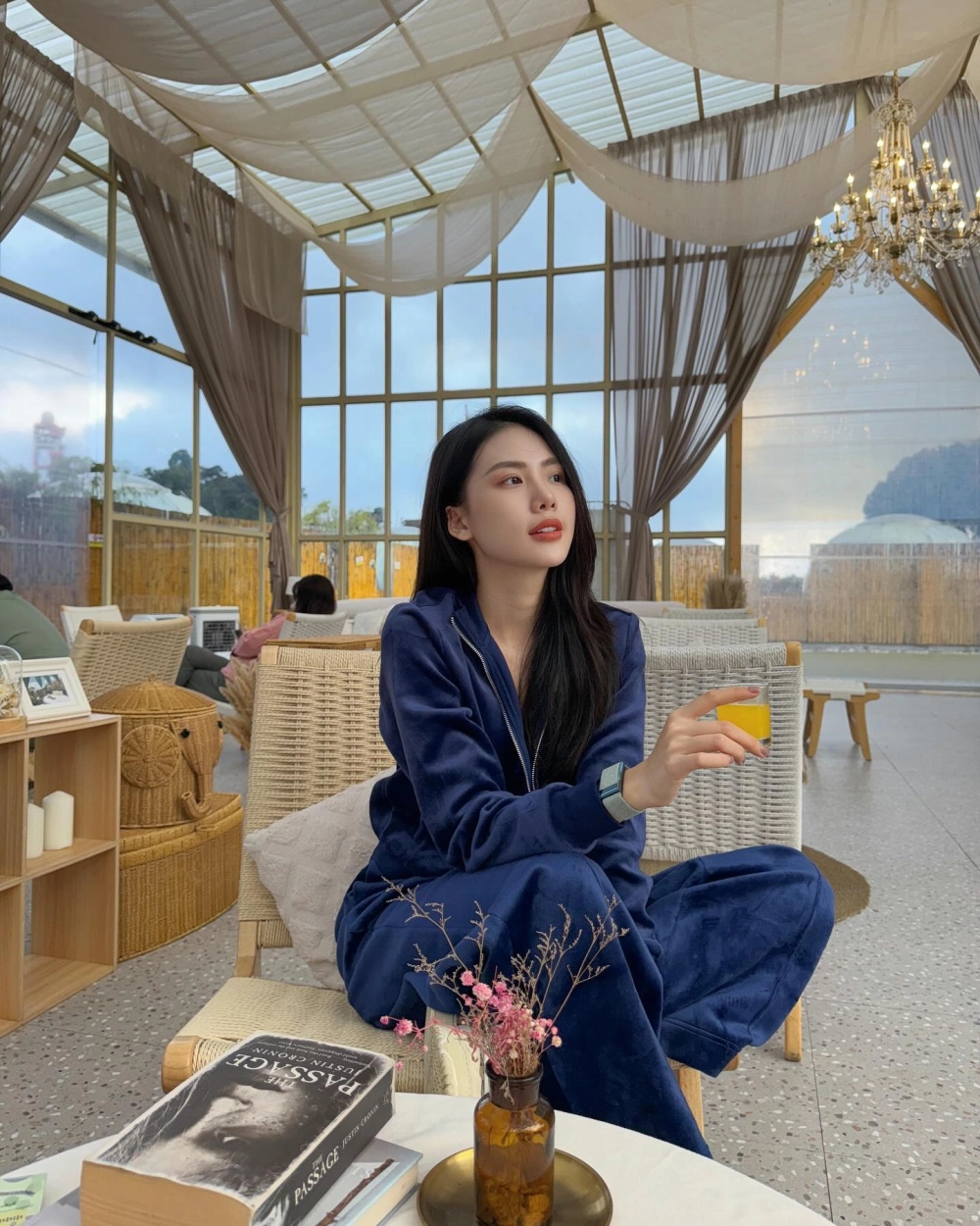 Bùi Quỳnh Hoa Cô Đôi Thượng Ngàn trong phần thi trang phục dân tộc