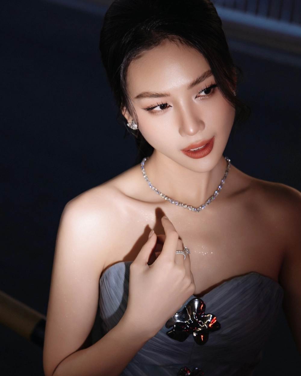 Bùi Quỳnh Hoa Miss Universe Vietnam 2023 rạng rỡ trong bộ váy dạ hội