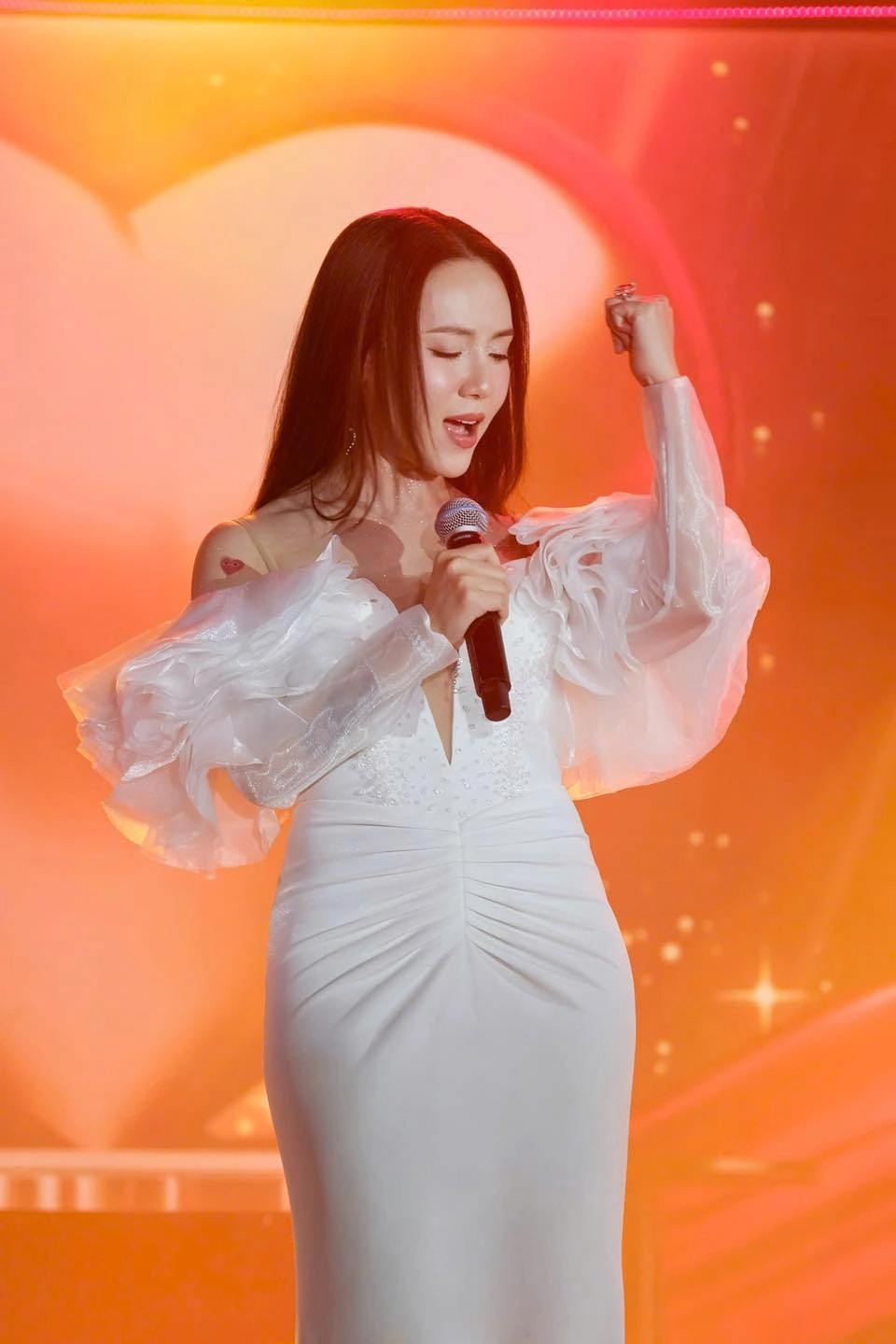 Album ca sĩ phương linh chứa đựng những ca khúc gắn liền với tên tuổi của cô