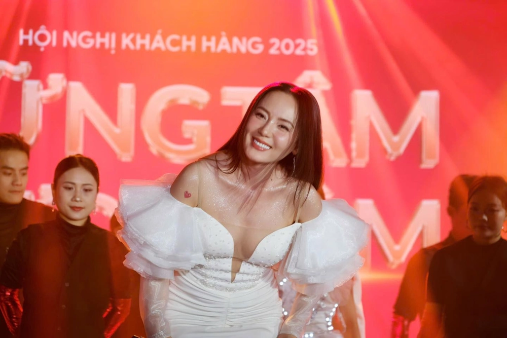 Ca sĩ phương linh sinh ngày bao nhiêu và ngày sinh của cô có ý nghĩa đặc biệt