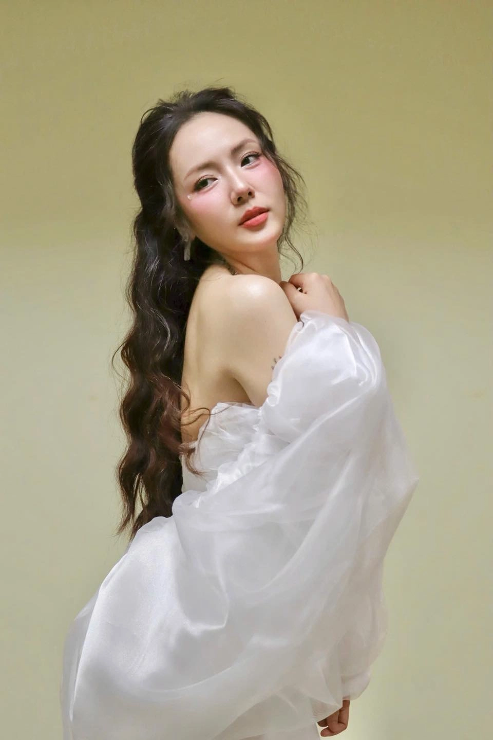 Ca sĩ phương linh sinh năm bao nhiêu khiến fan không khỏi tò mò