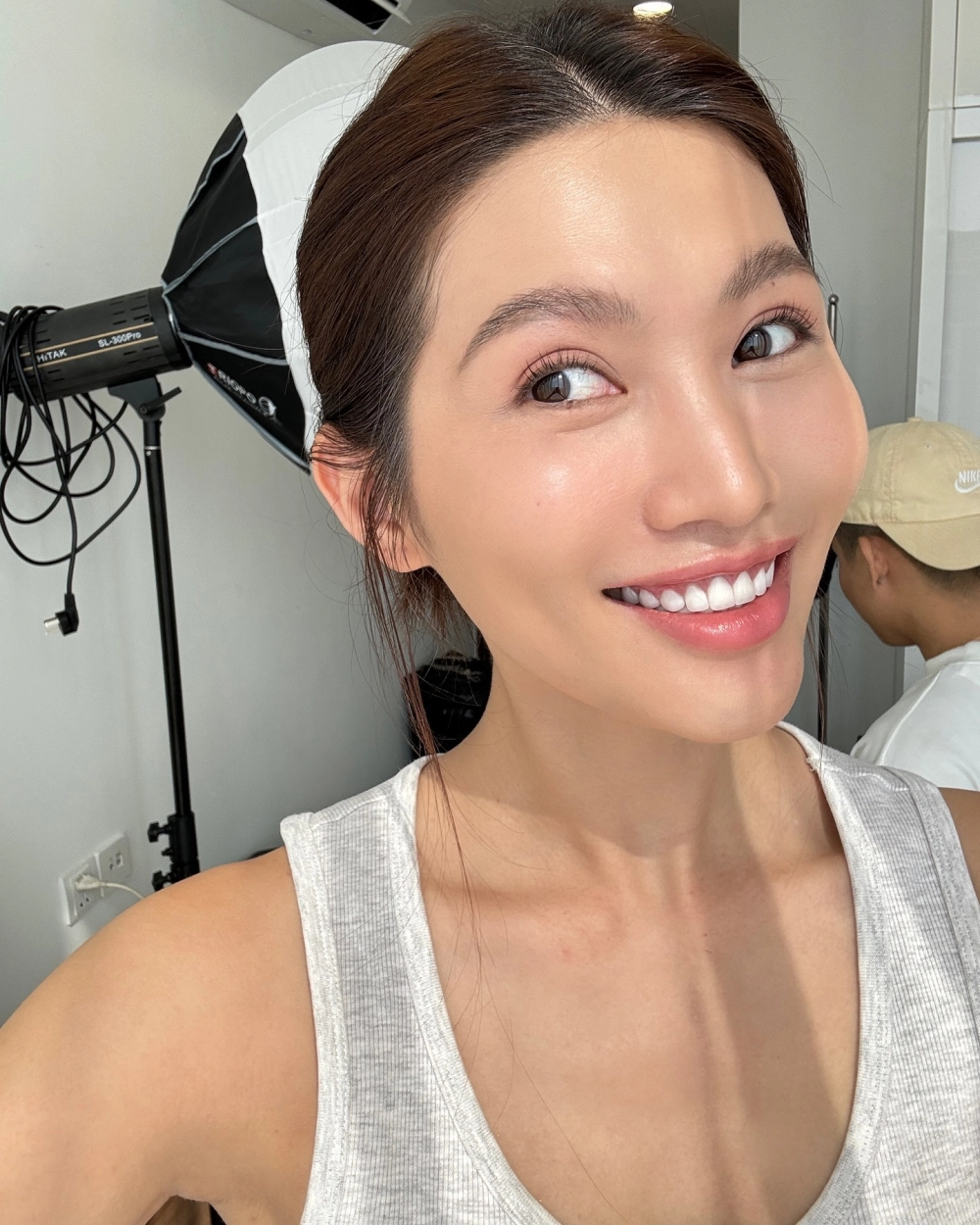 Chế Nguyễn Quỳnh Châu Quê Ở Đâu là câu hỏi nhiều người thắc mắc khi tìm hiểu