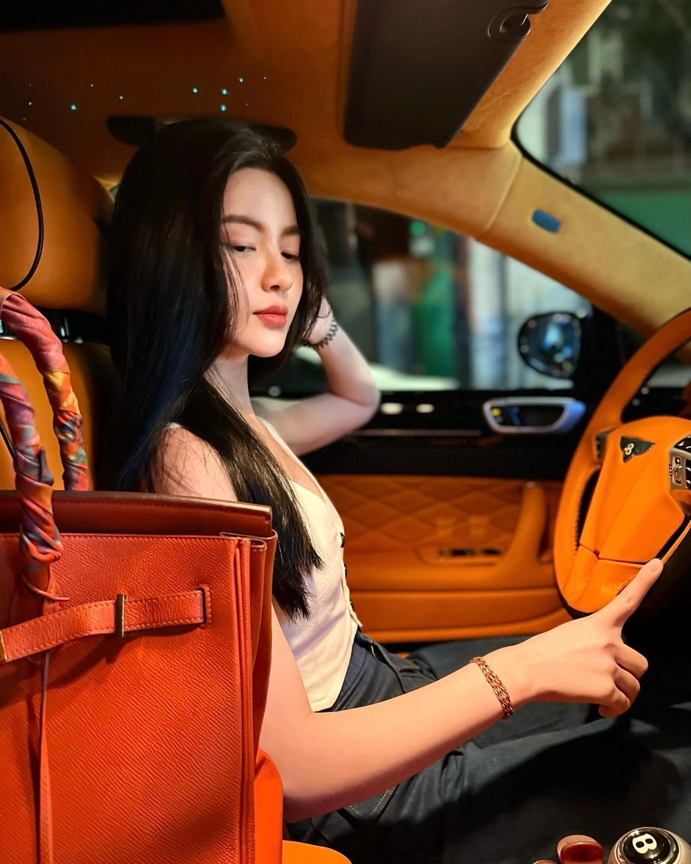 Dư luận xôn xao khi biết Chu Thanh Huyền bị kiện