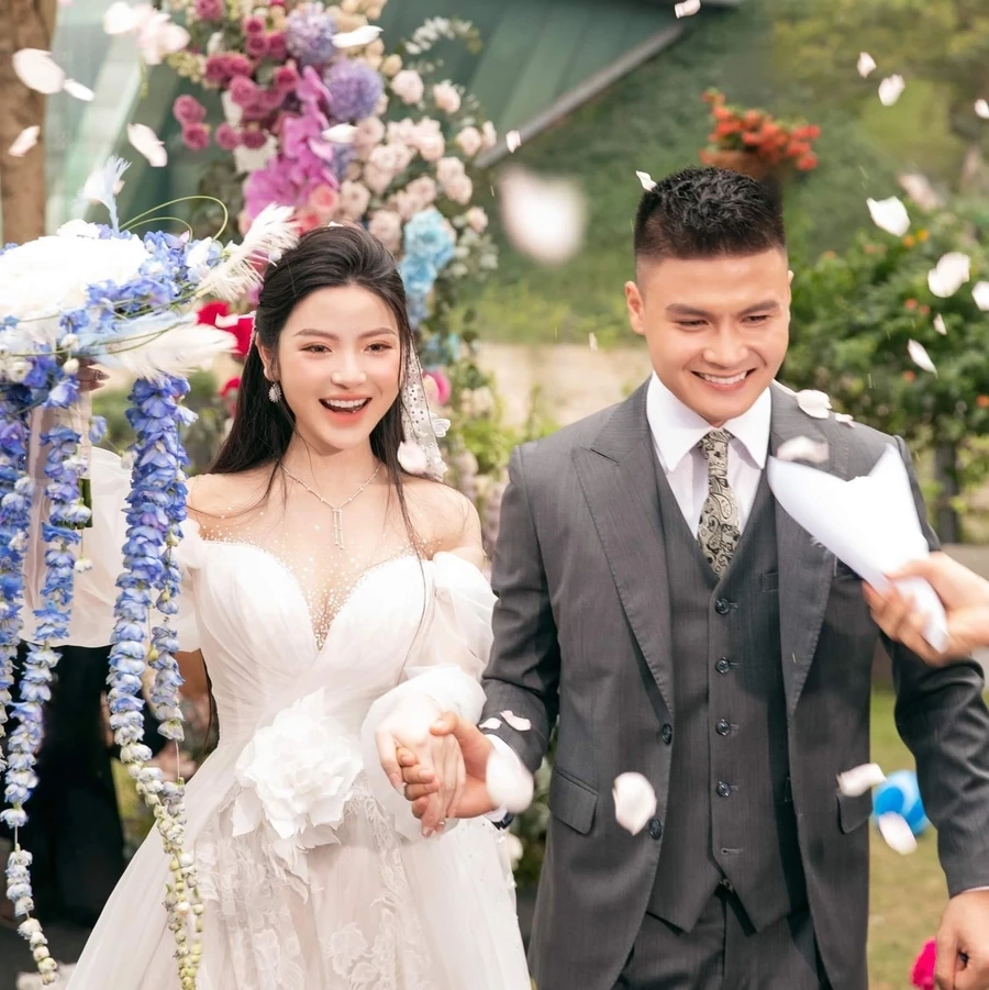 Drama Chu Thanh Huyền khiến cộng đồng mạng đứng ngồi không yên