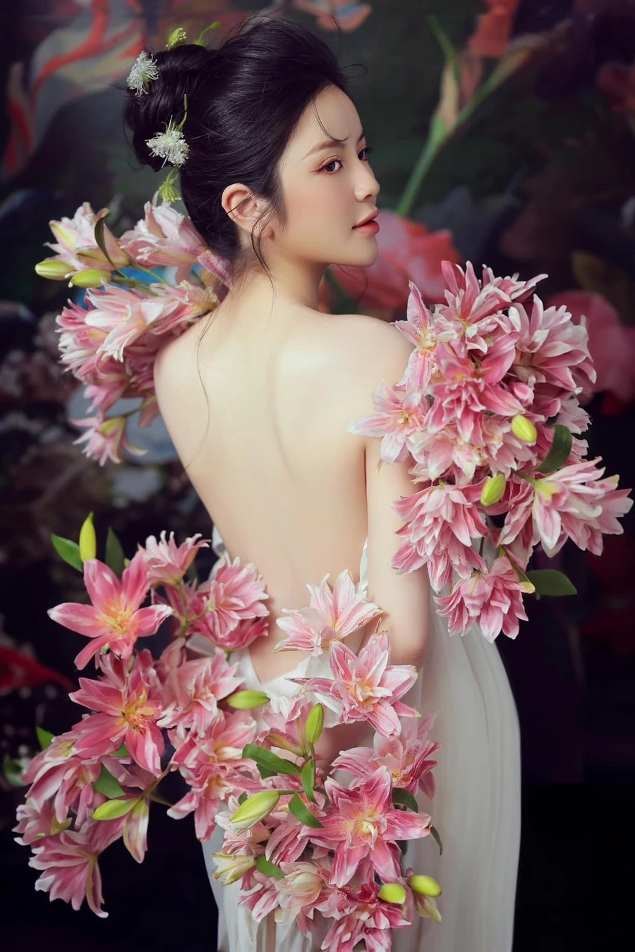 Nhiều người thắc mắc Chu Thanh Huyền sinh con ngày nào