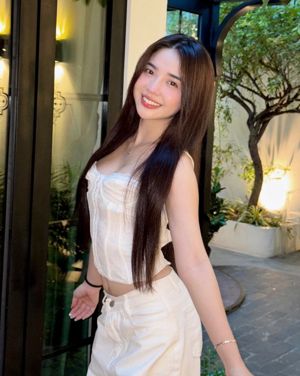 Vũ đạo bốc lửa của Cindy tiktok dance khiến người xem không rời mắt
