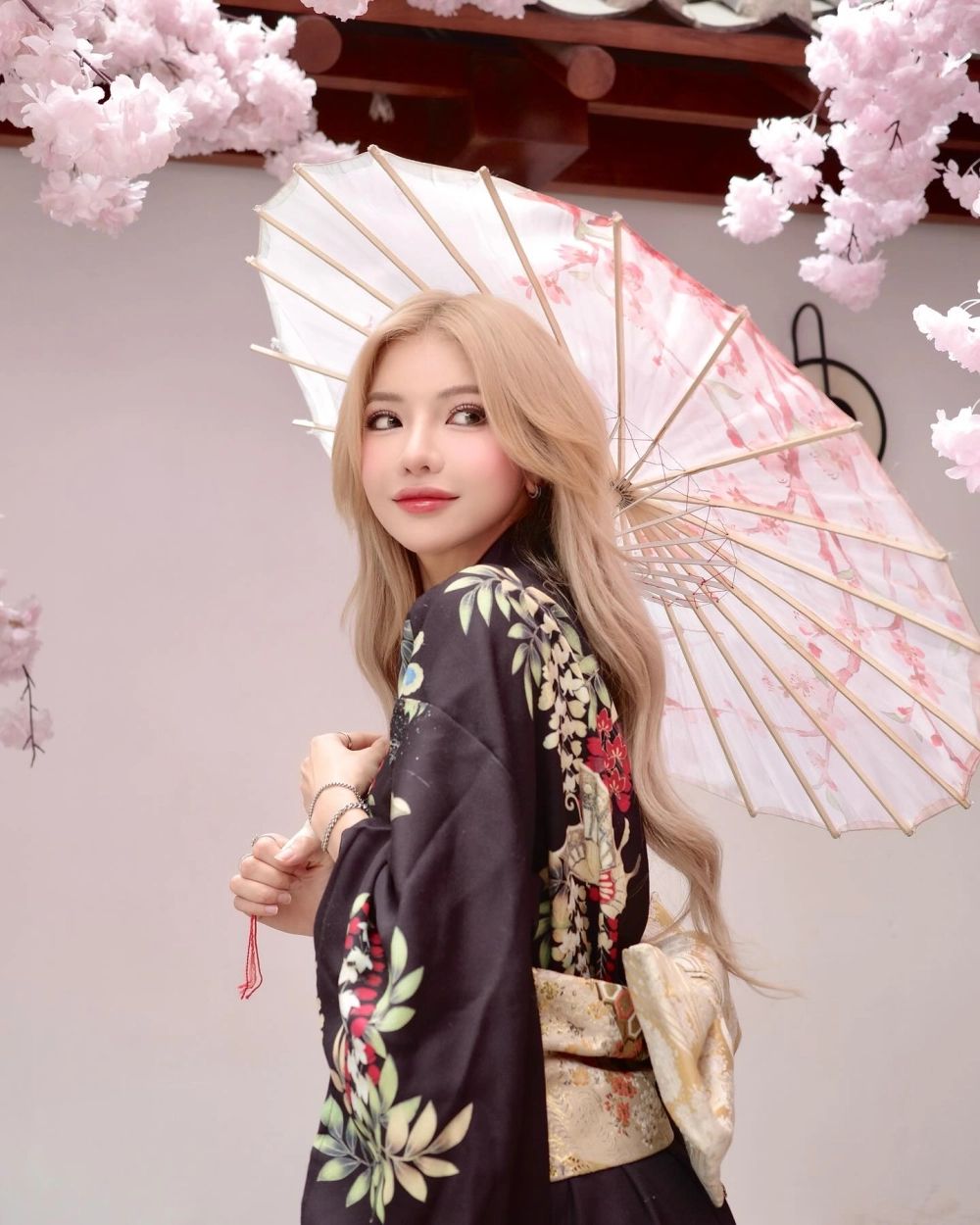 Lớp học hoàn mỹ Ciin gây chú ý với màn trình diễn ấn tượng