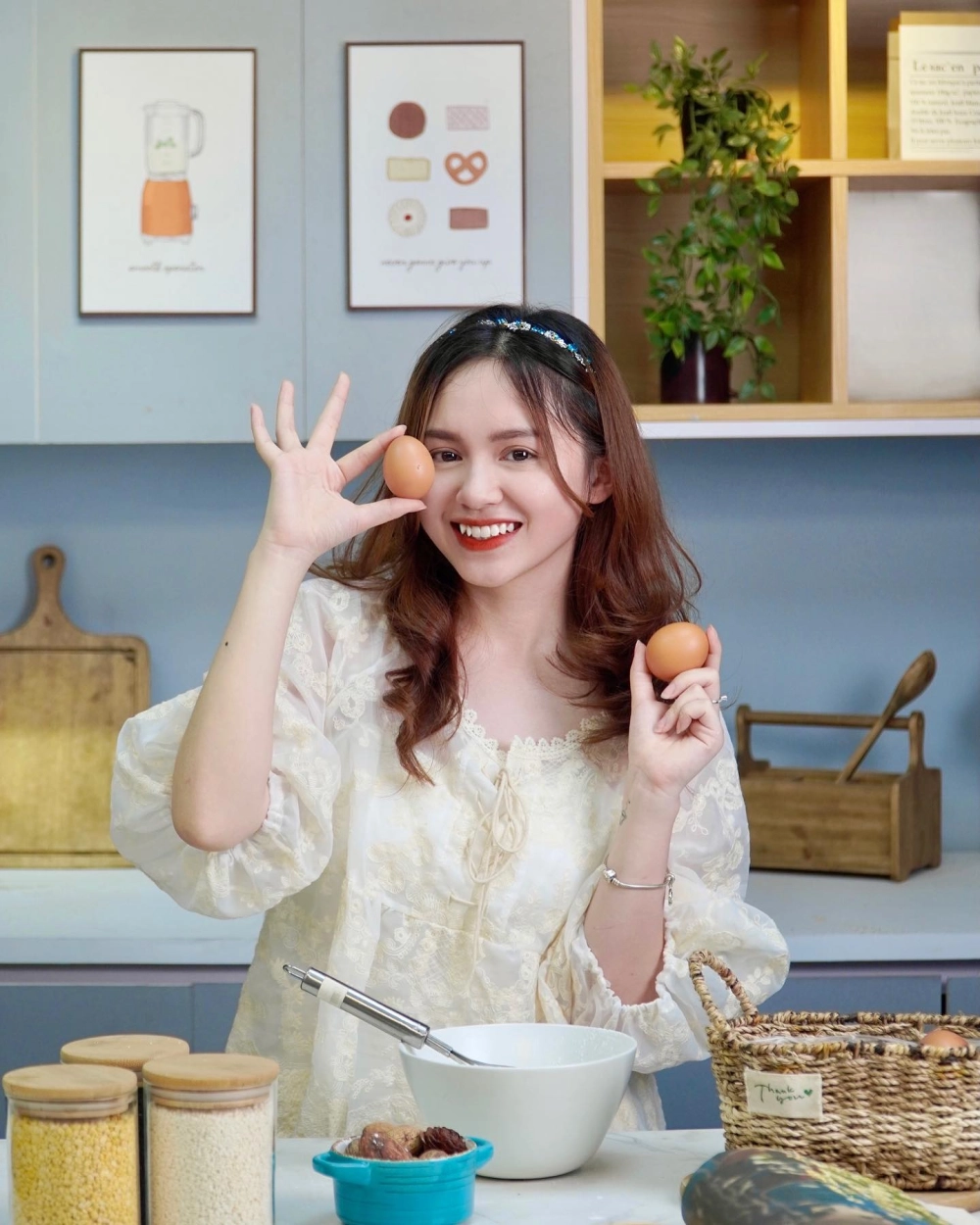 Đặng Thu Hà bao nhiêu tuổi mà đã đạt được nhiều thành tựu như vậy