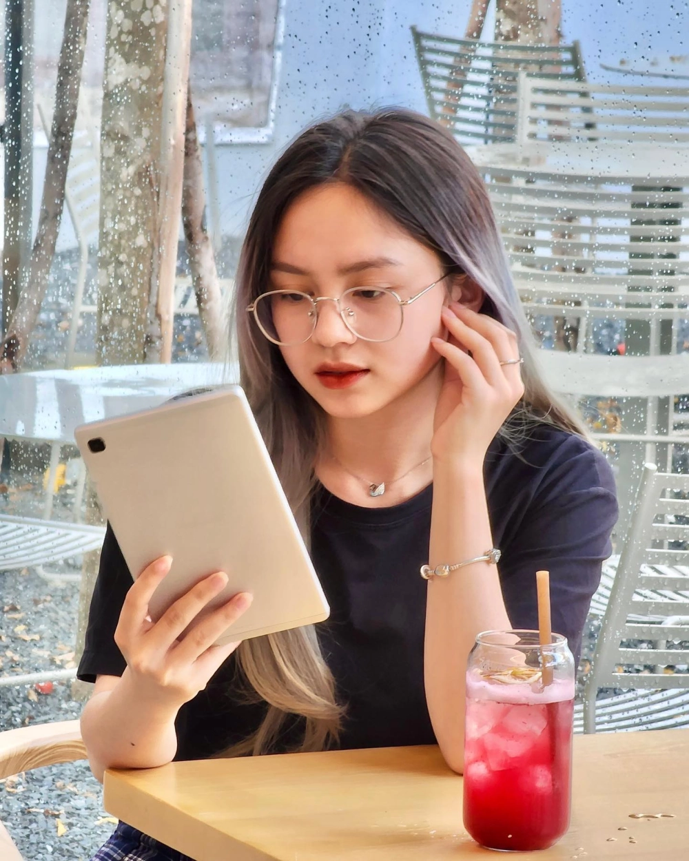 TikTok Đặng Thu Hà thu hút hàng triệu lượt xem với nội dung sáng tạo