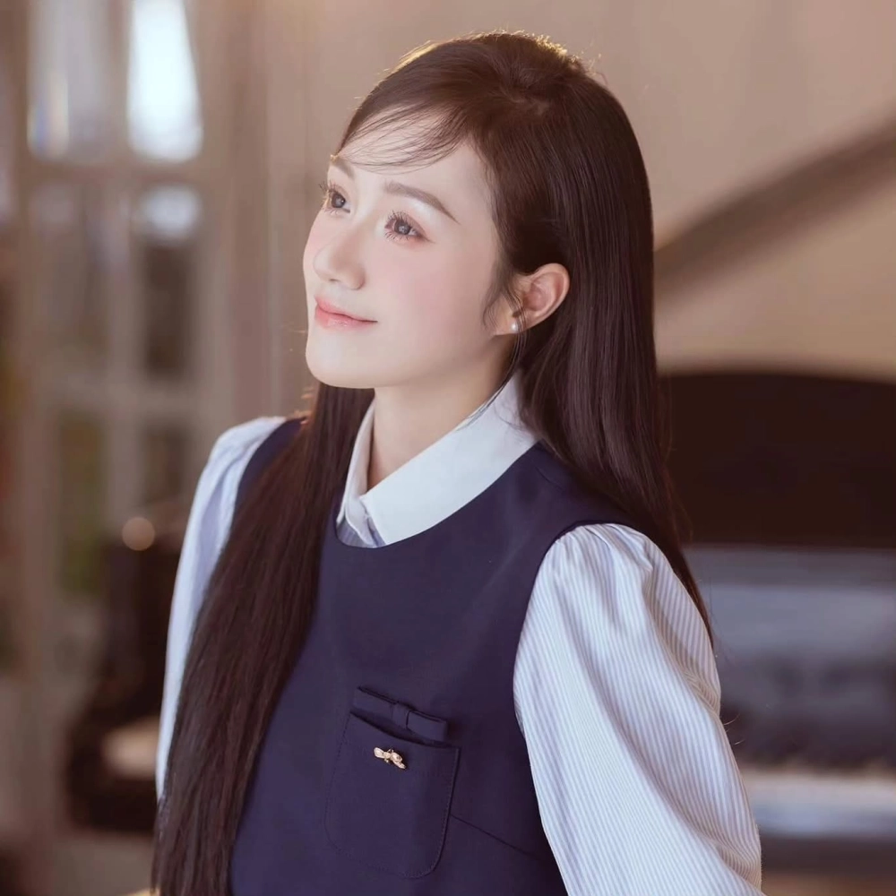 Cộng đồng mạng tò mò đào lê phương hoa cũng gì
