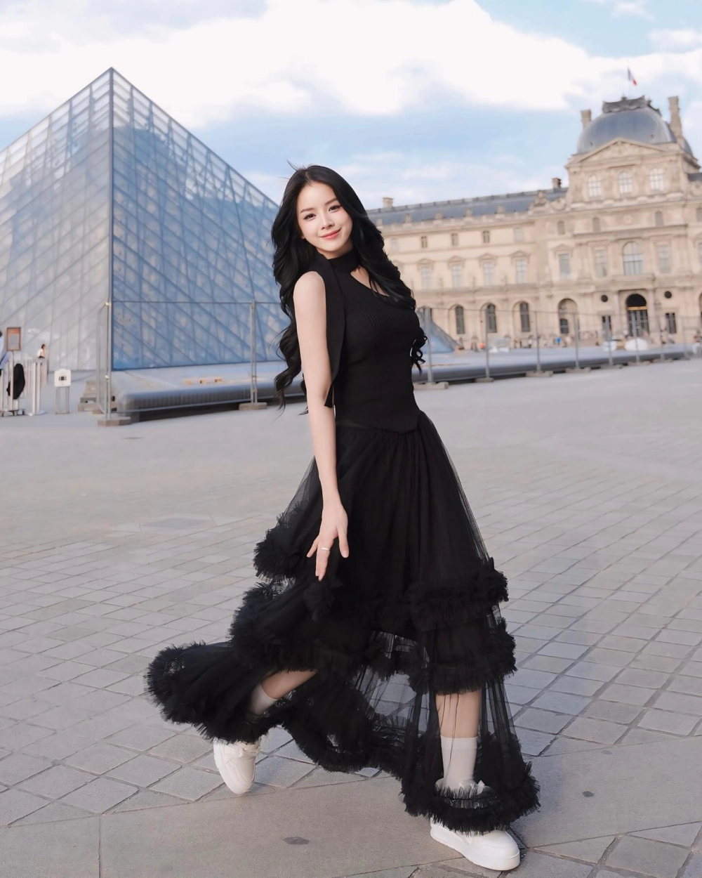Dj mie rung lắc con hàu từng gây tranh cãi trên mạng