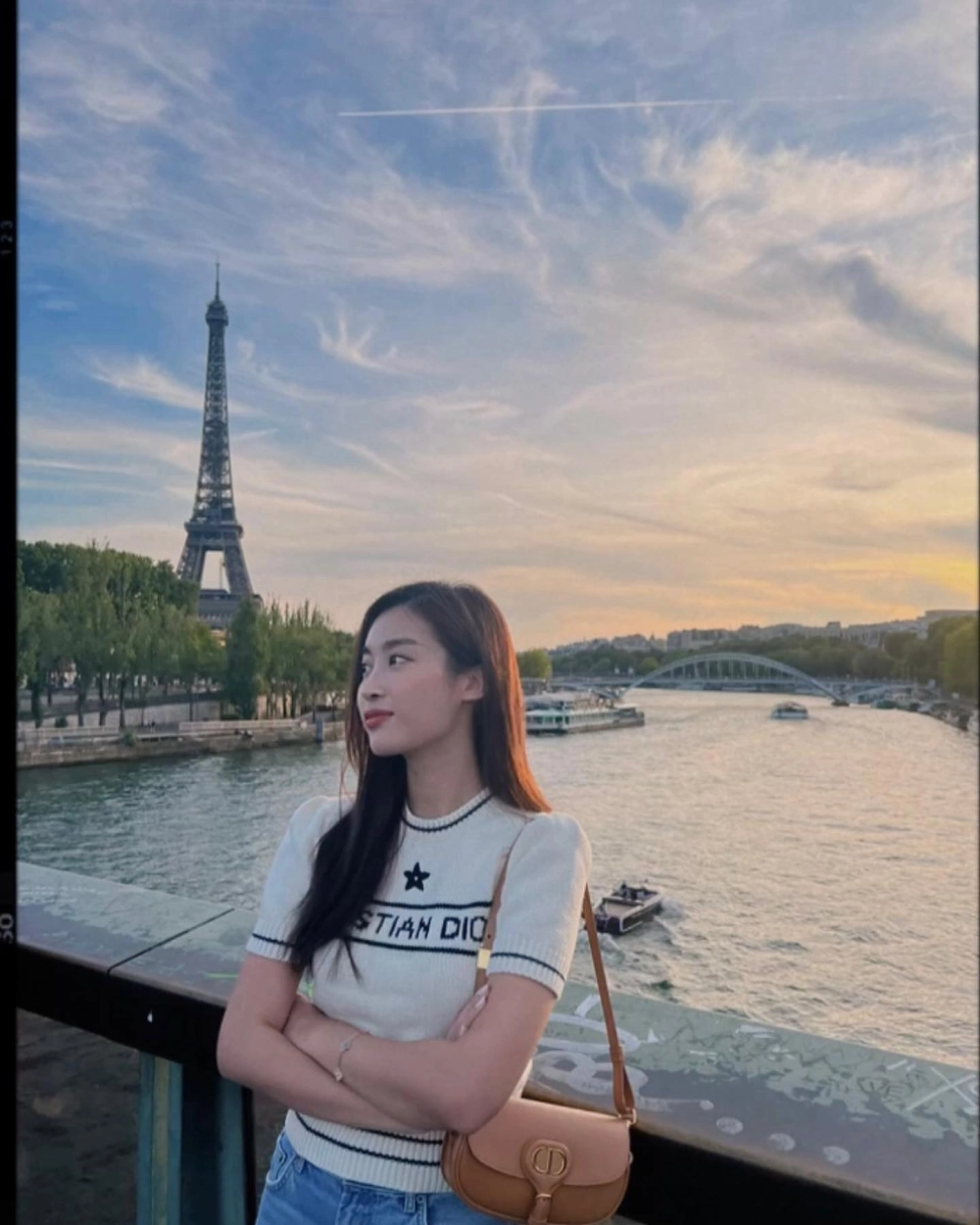 Thưởng thức Nghe nhạc Mỹ Linh và đắm chìm trong những giai điệu sâu lắng