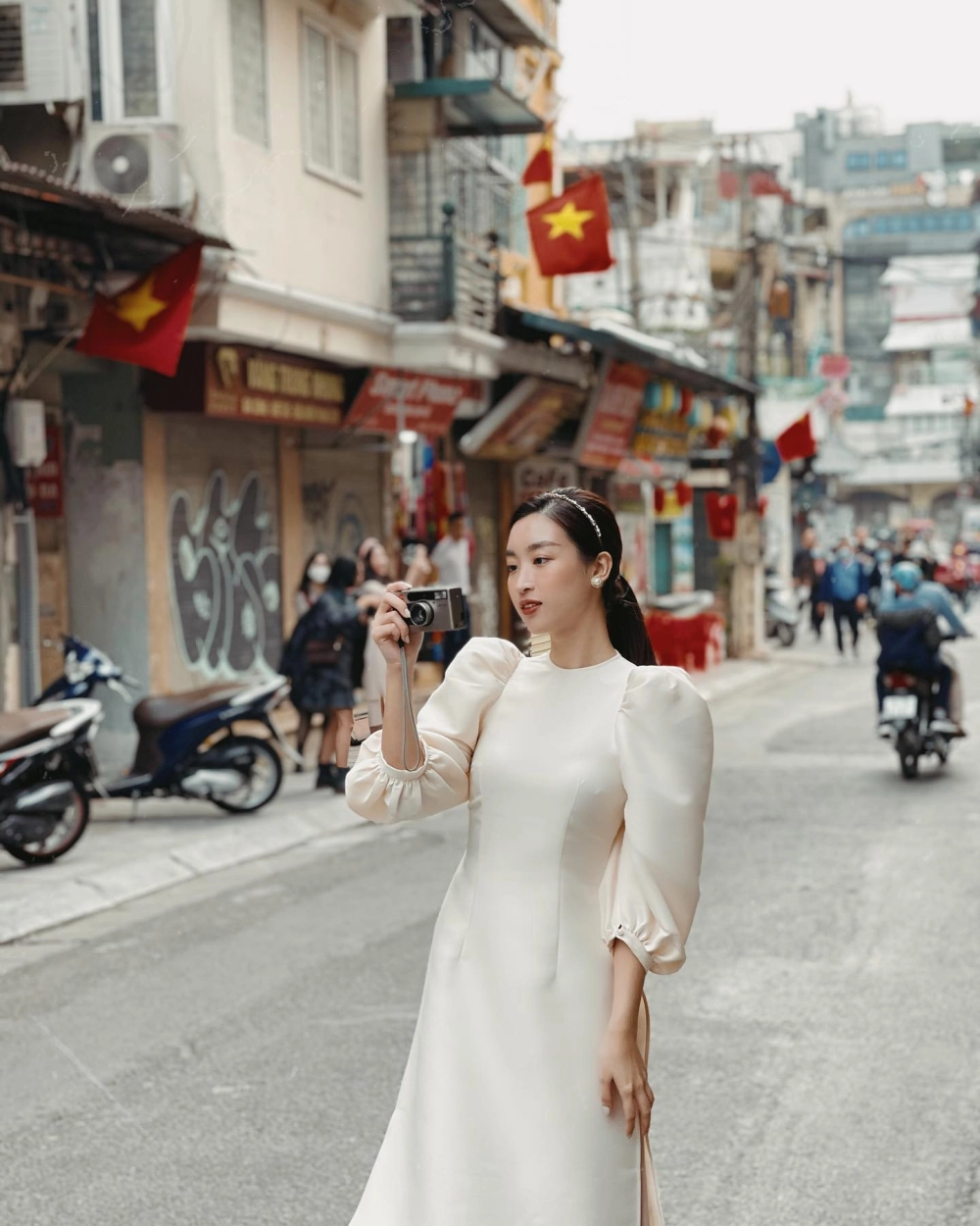 Với Ca sĩ Mỹ Linh bolero, bạn sẽ không thể rời mắt khỏi màn hình