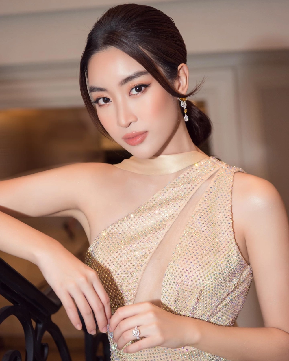 Cùng thưởng thức Mỹ Linh hát với những bản tình ca ngọt ngào