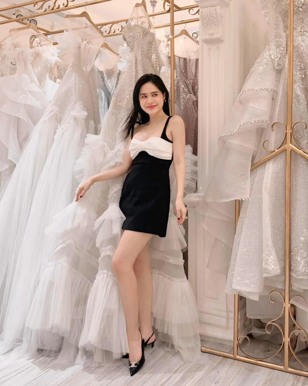 Bí ẩn đằng sau hình ảnh Đoàn Di Băng là ai khiến dân mạng tò mò
