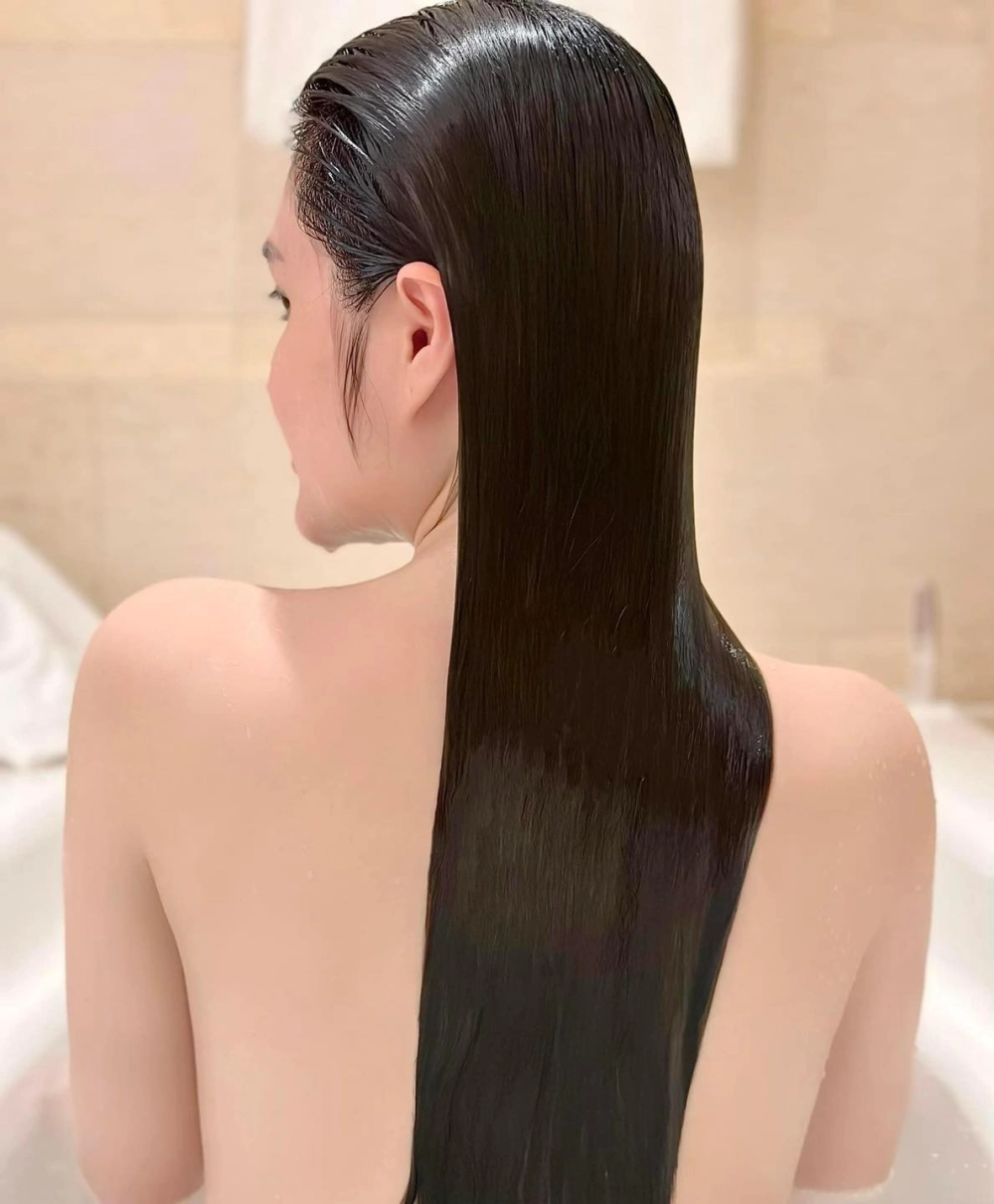 Thắc mắc hot về tuổi thật trong ảnh Đoàn Di Băng sinh năm