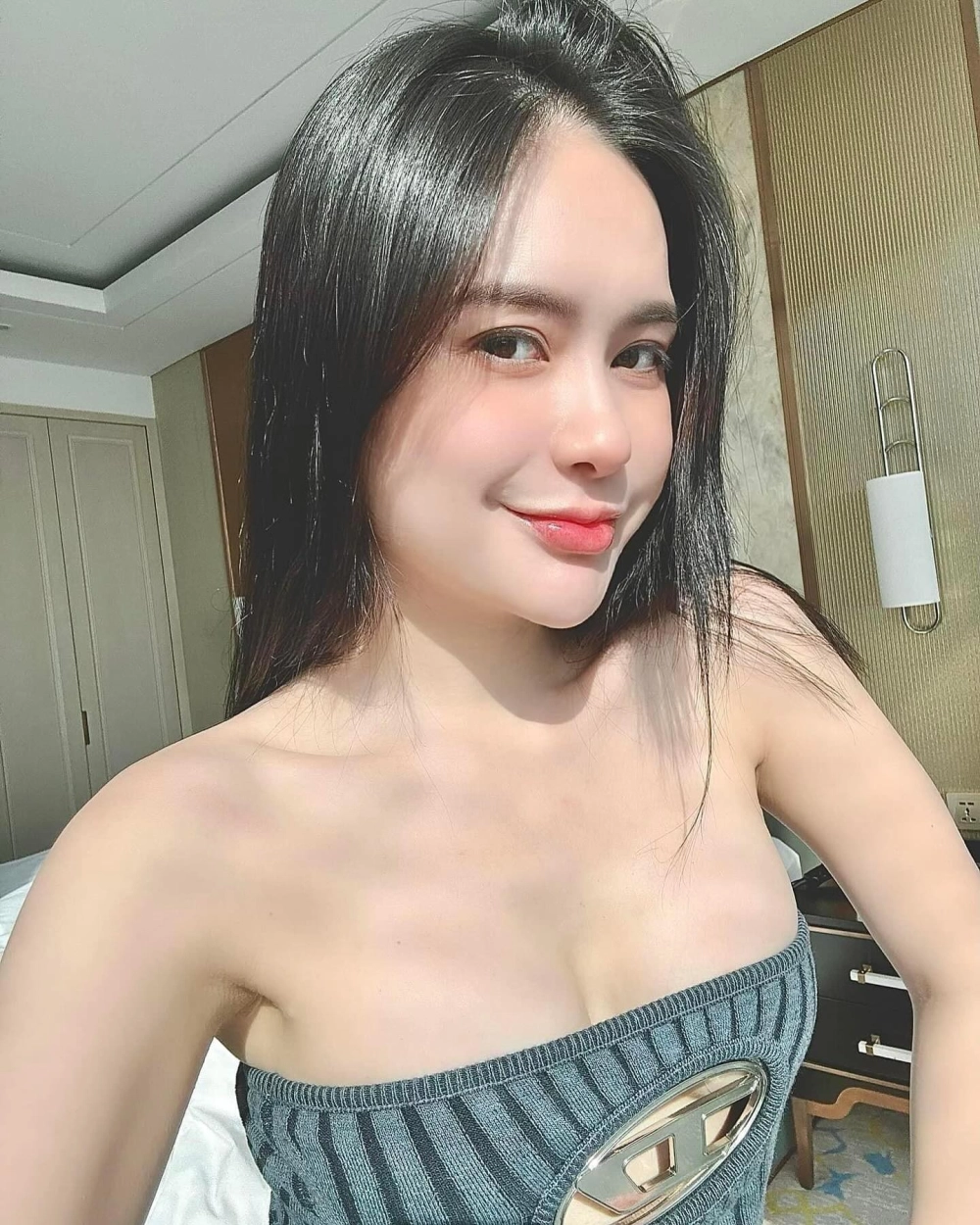 Hình ảnh biệt thự gây choáng hỏi nhà Đoàn Di Băng ở đâu