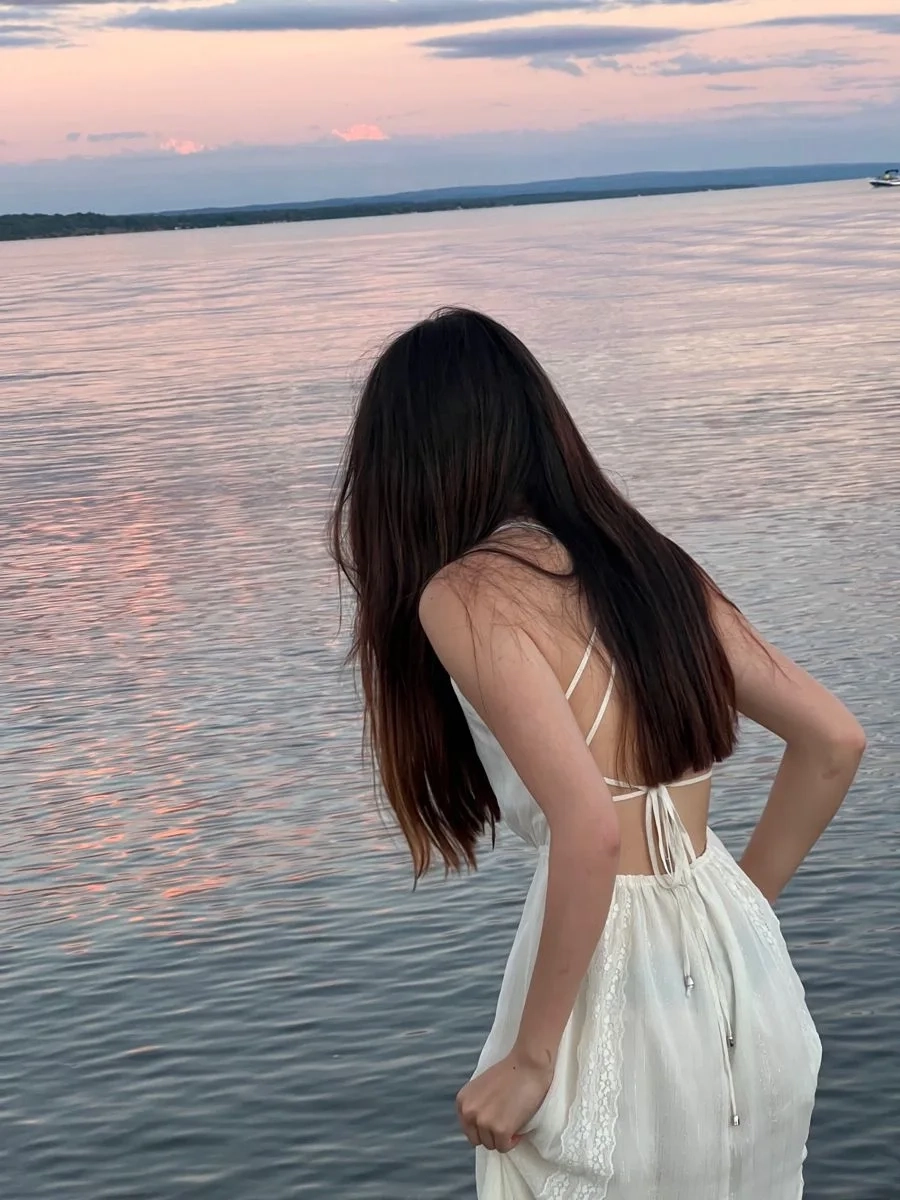 Anh gai che mat đơn giản nhưng đầy nghệ thuật