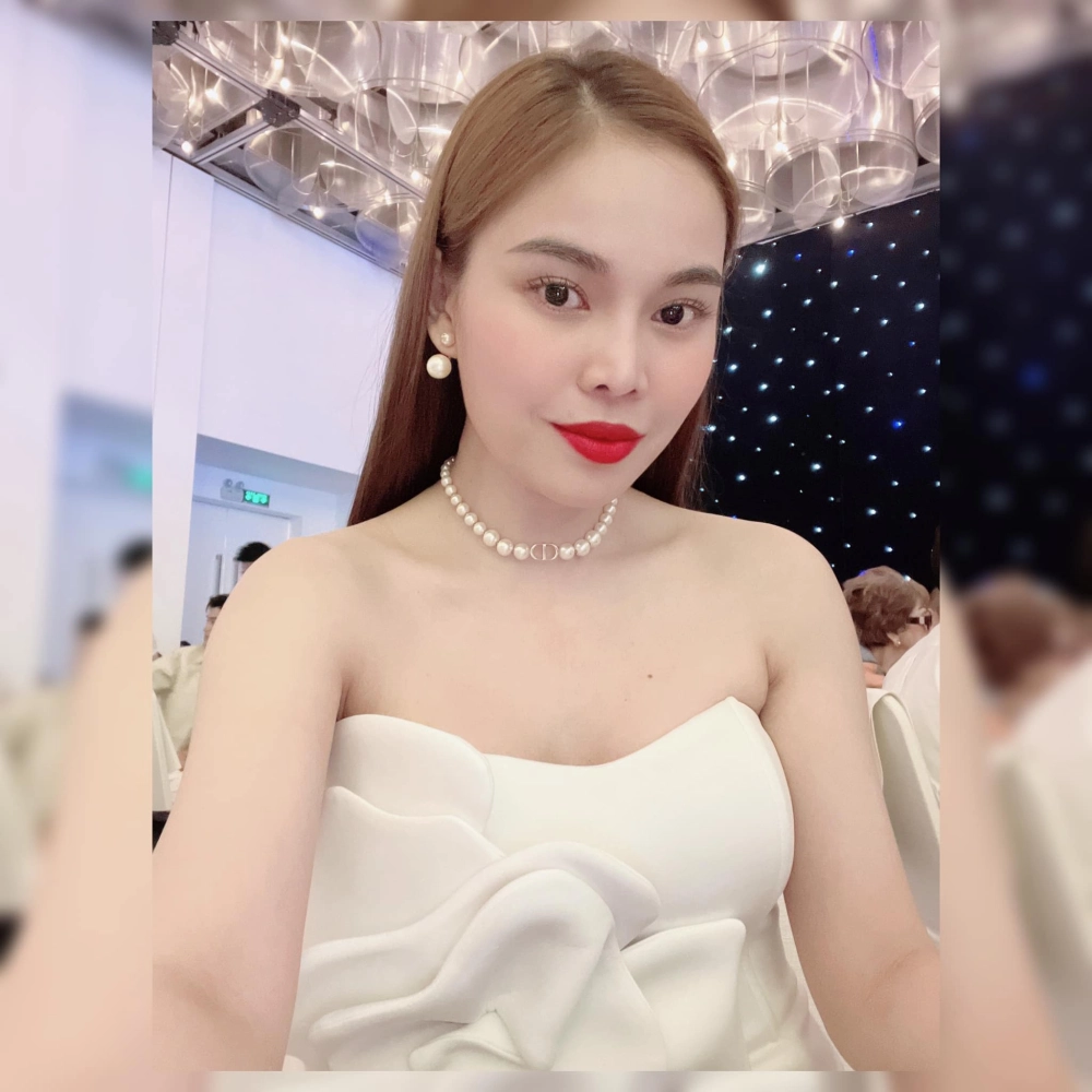 Khám phá vẻ đẹp phố hoa lệ qua giọng ca Giang Hồng Ngọc