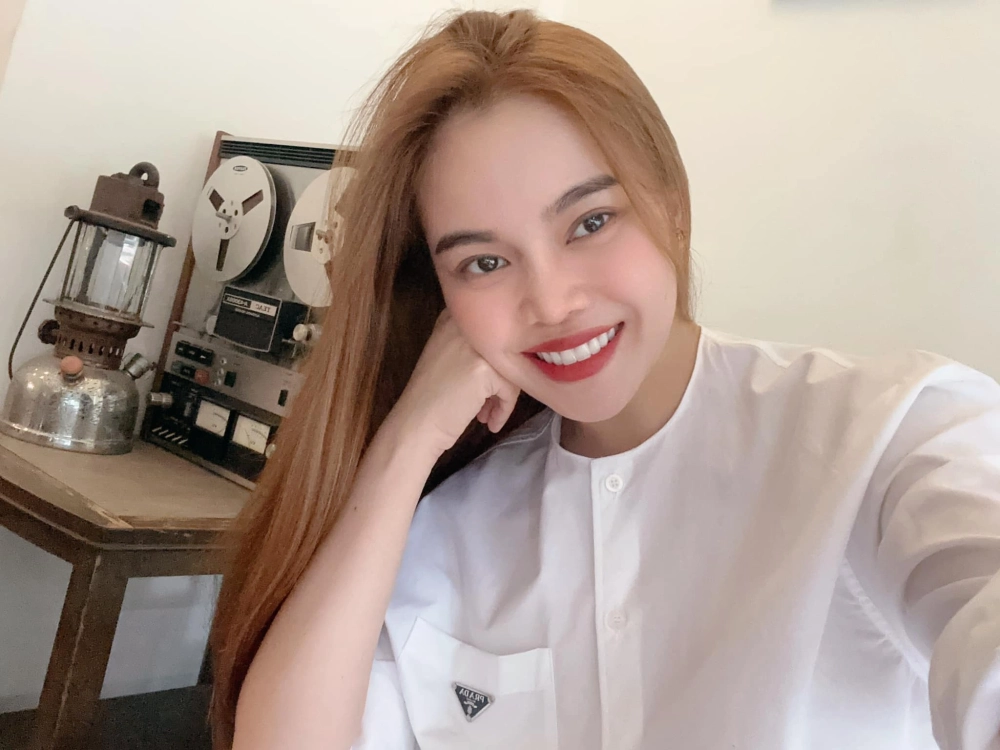 Thấm đẫm mùa Noel với Bài thánh ca buồn Giang Hồng Ngọc