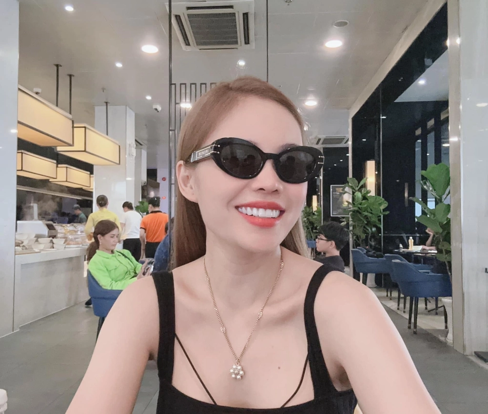 Giang Hồng Ngọc Thu sầu mang vẻ đẹp u buồn nhẹ nhàng