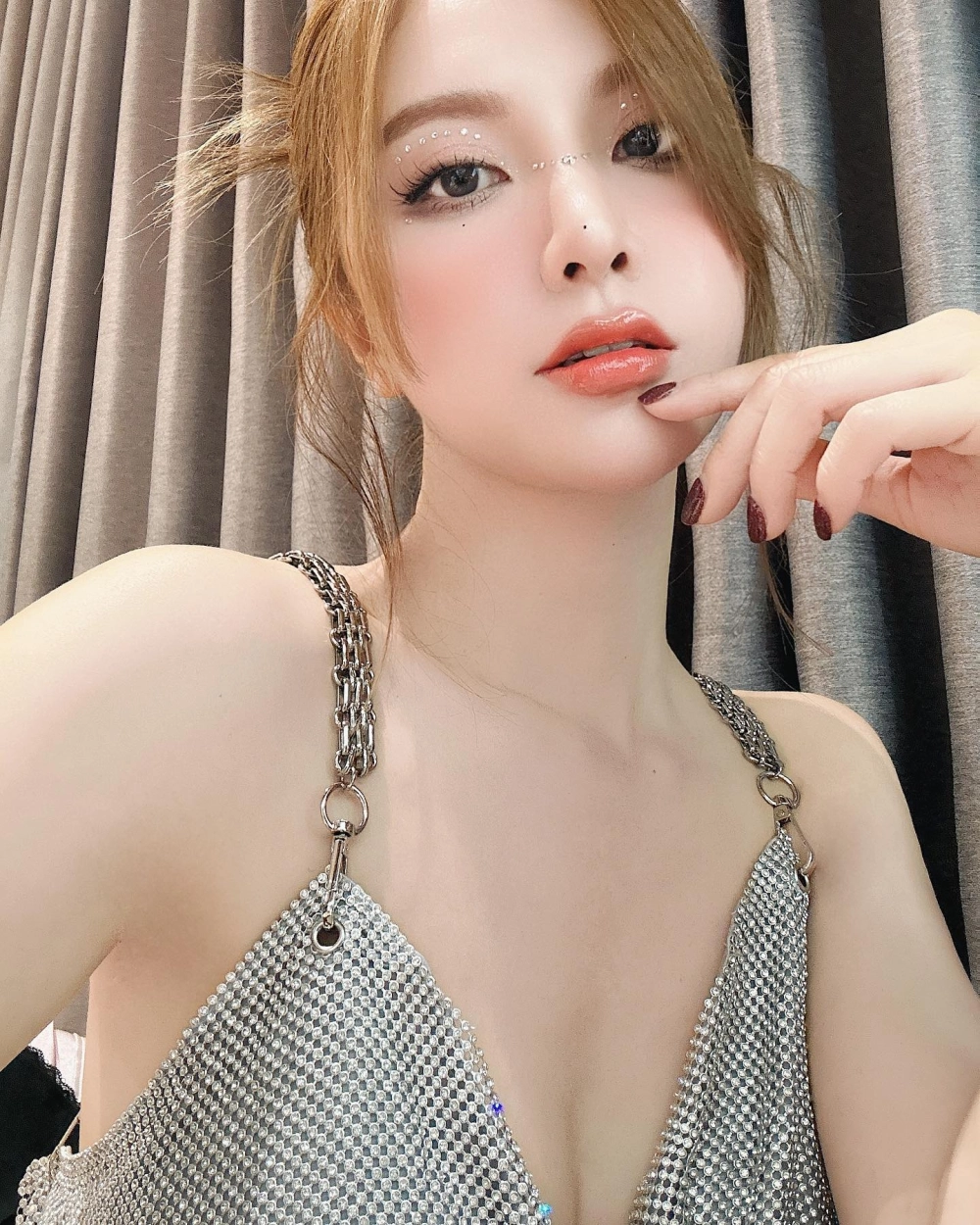 Tổng hợp danh sách Hạnh Sino Đóng Phim Gì nổi bật