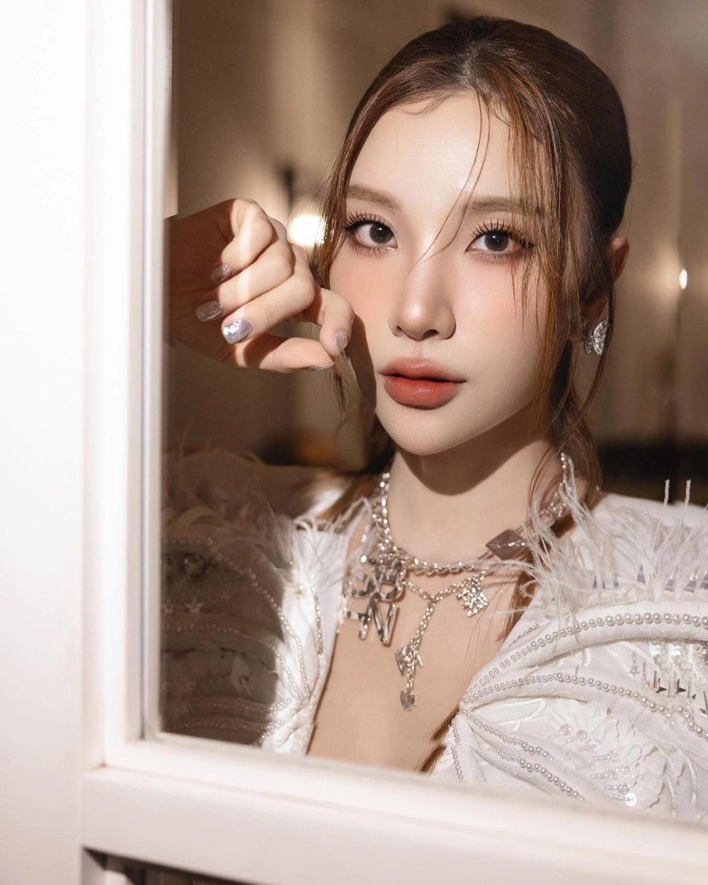Hồi tưởng lại hình ảnh Hạnh Sino Ngày Xưa đáng yêu
