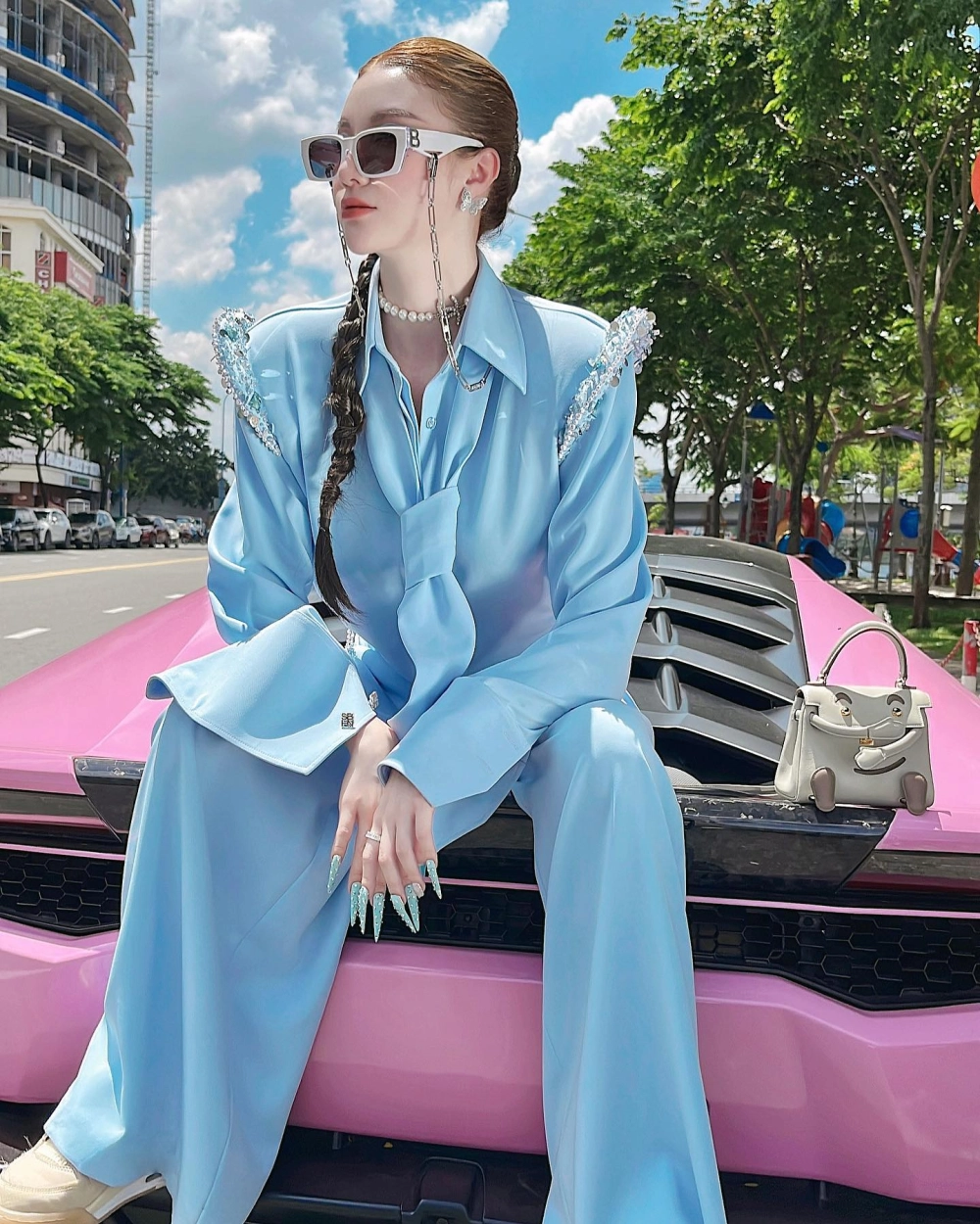 Thực hư chuyện Hạnh Sino Phẫu Thuật Thẩm Mỹ gây xôn xao