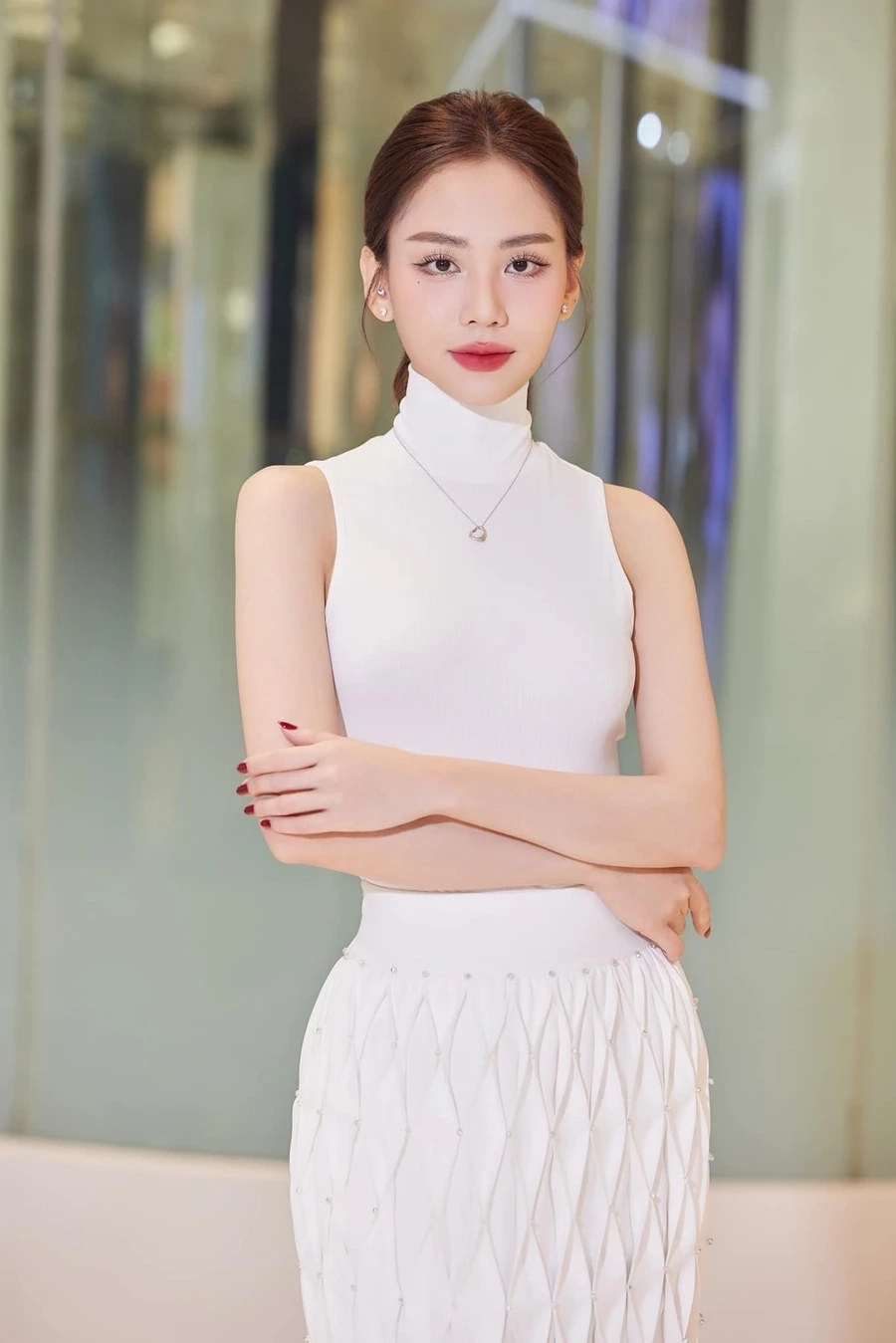 Hoa hậu Huỳnh Nguyễn Mai Phương rời Sen Vàng để khám phá hành trình mới