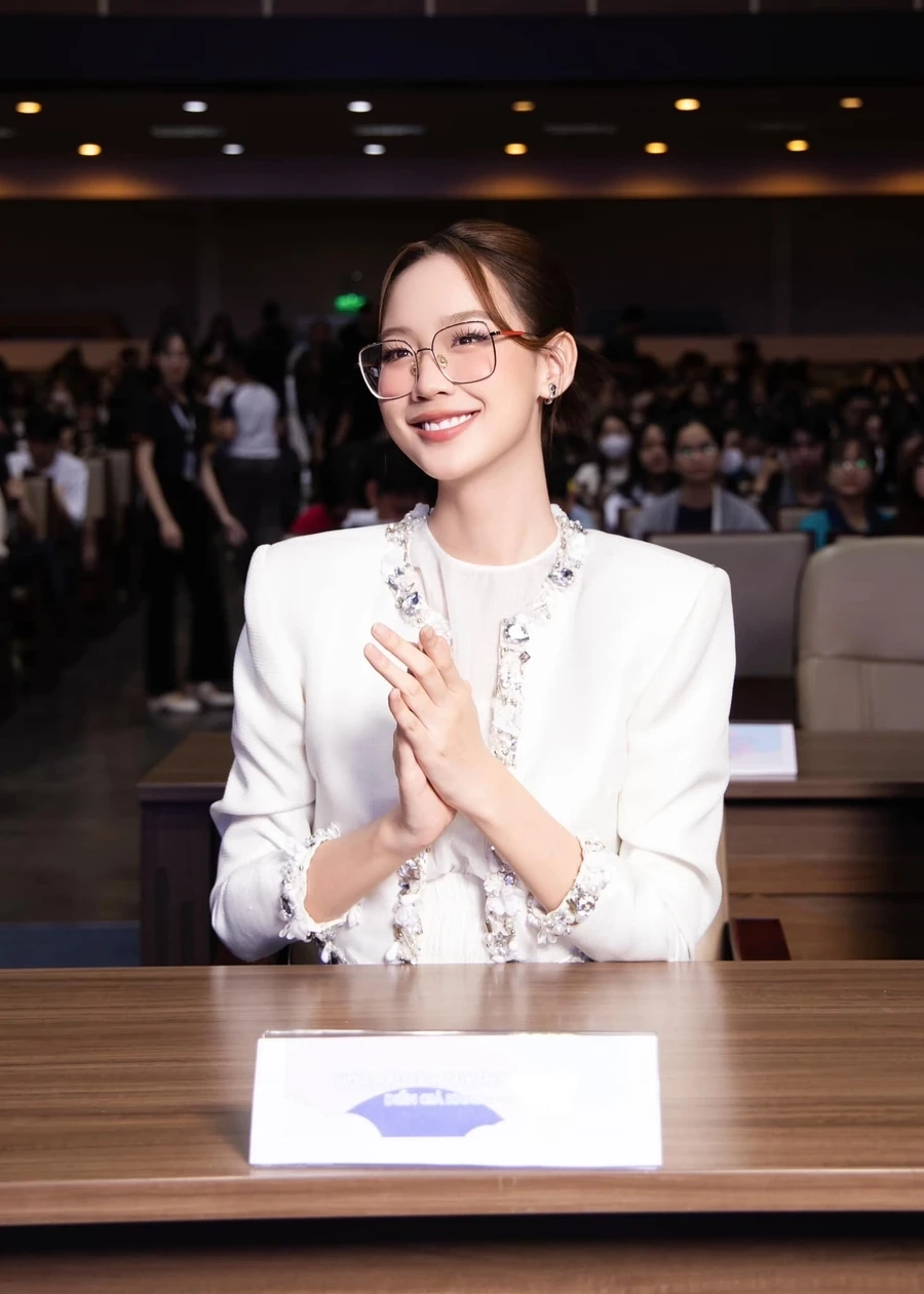 Lê Nguyễn Bảo Ngọc chuyện giới từng gây xôn xao