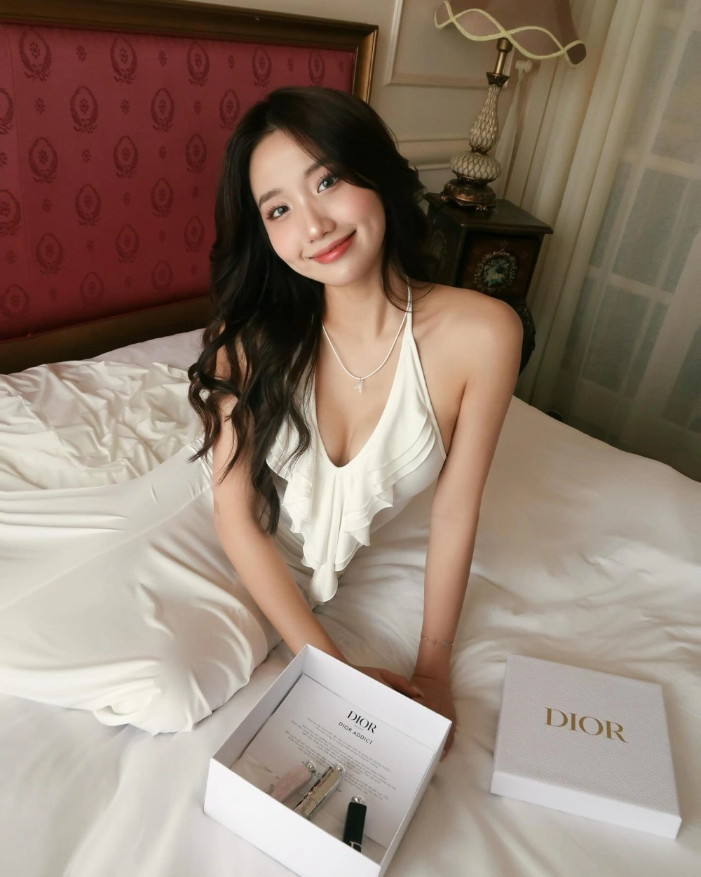 instagram lê thị khánh huyền cập nhật ảnh mới cực hút mắt