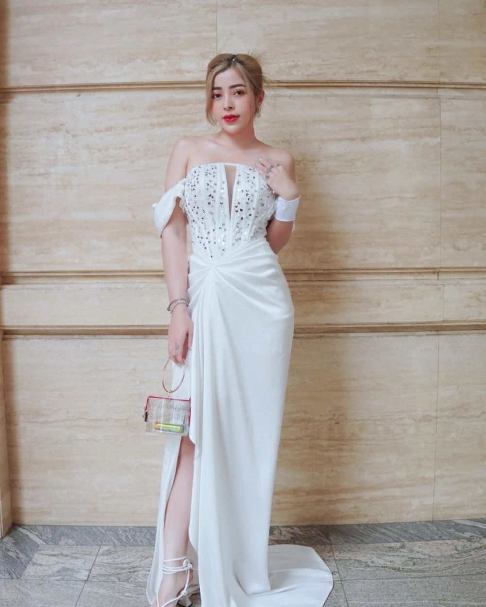 Fan bất ngờ khi Linh Barbie đóng phim lật mặt 7