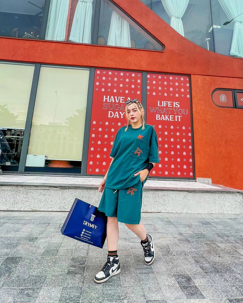Chiêm ngưỡng hình Linh Barbie xinh đẹp hút mắt