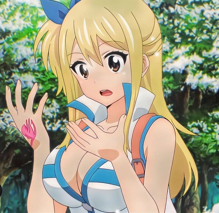 Fan thích thú với bộ ảnh cute Lucy Heartfilia đáng yêu