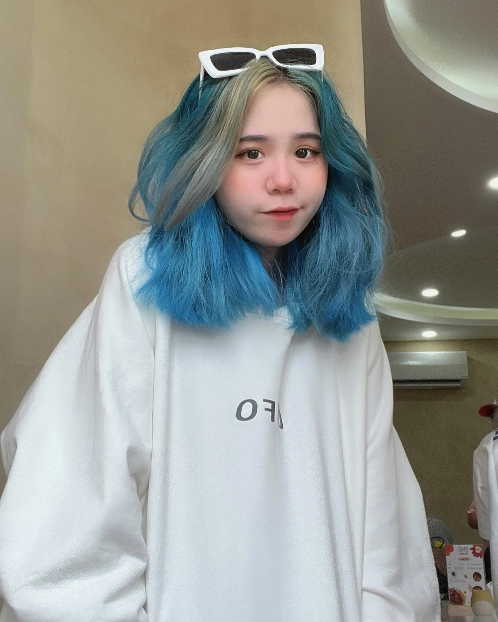 Đặt ngay hình nền mèo simmy dễ thương cho máy