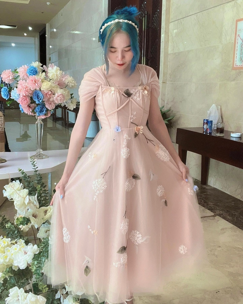 Cùng ngắm nhìn phong cách mèo simmy ngầu cực đỉnh
