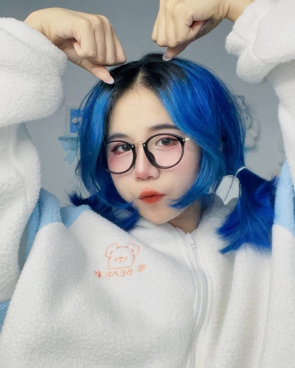 Cùng nhau coi chị mèo simmy cực vui trên mạng xã hội