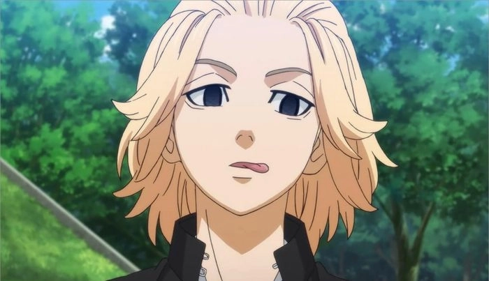 Mikey tóc vàng với tạo hình nổi bật thu hút mọi ánh nhìn