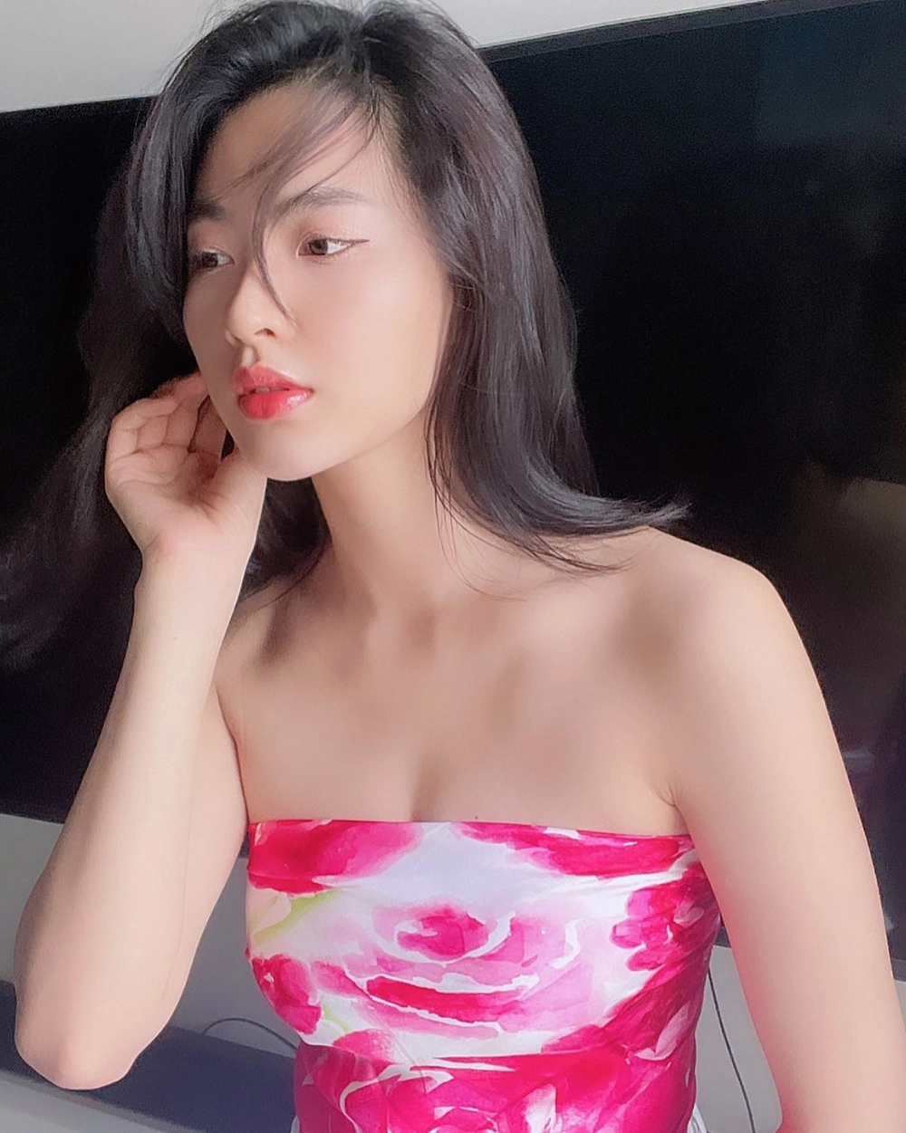 Phong cách dẫn tự tin của MC Minh Trang chinh phục khán giả