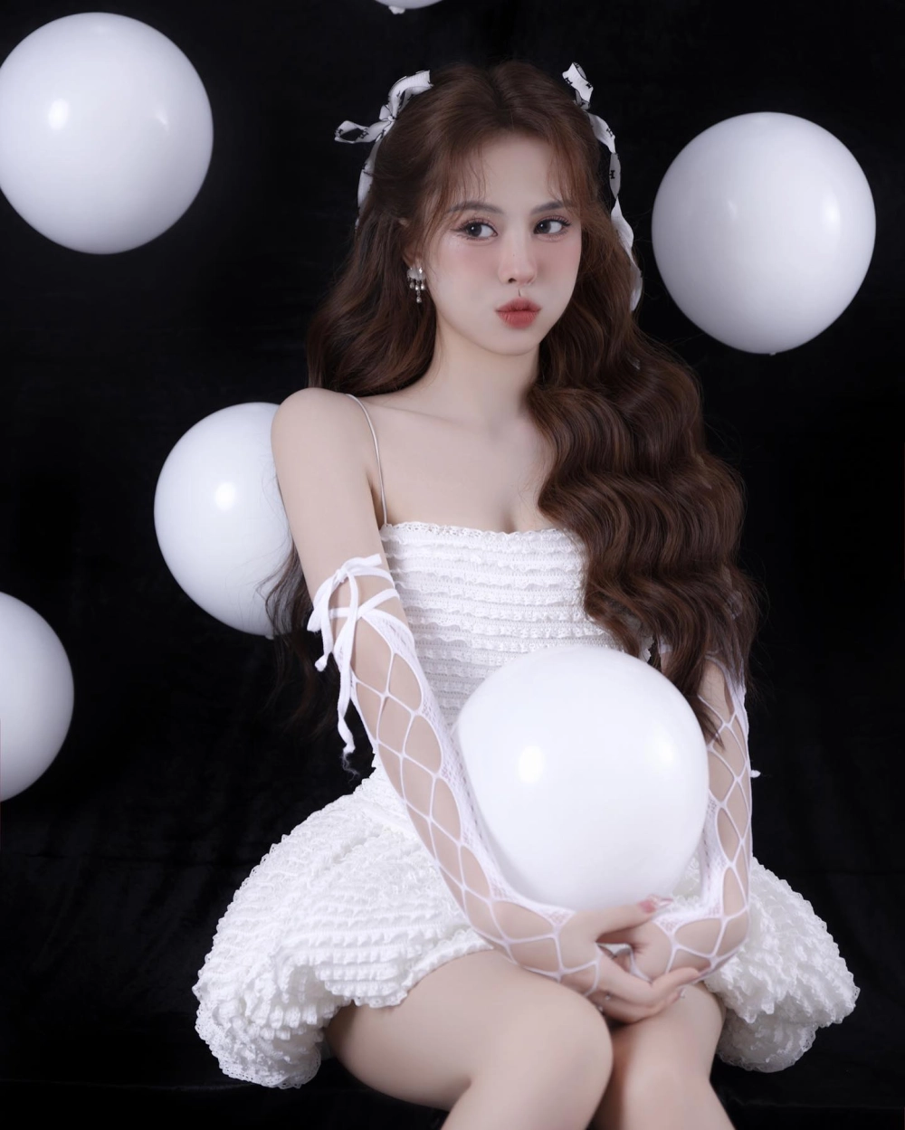 Bộ ảnh ngân hà tiktok mặc bikini cực cháy hè này