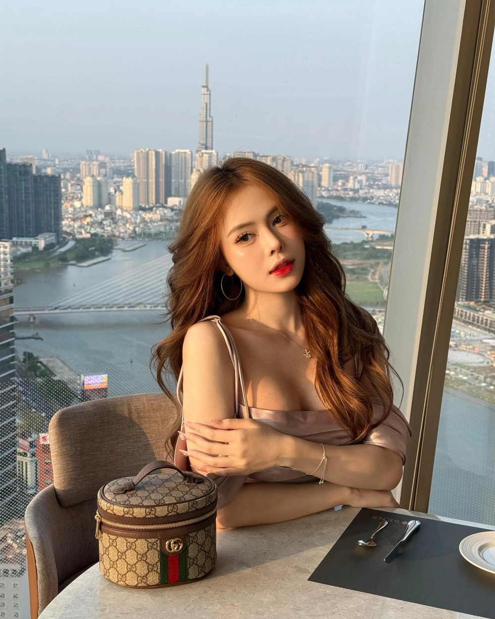 Dân mạng ráo riết truy tìm ngân hà tiktok la ai