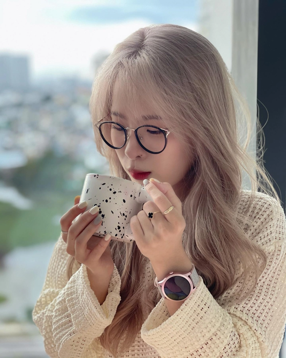 Trend cách chu môi giống Ngọc Kem đang lan truyền mạnh