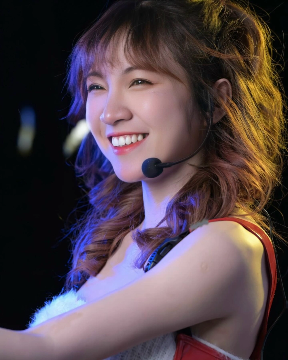 Như Hexi nữ rapper đa tài được giới trẻ yêu mến