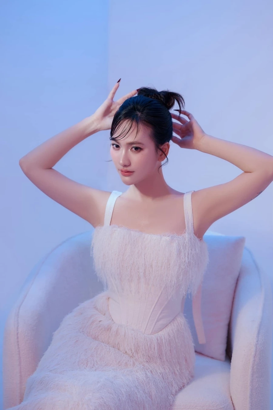 Phương Anh Đào Tro Tàn Rực Rỡ khiến người xem xúc động đến nghẹn ngào