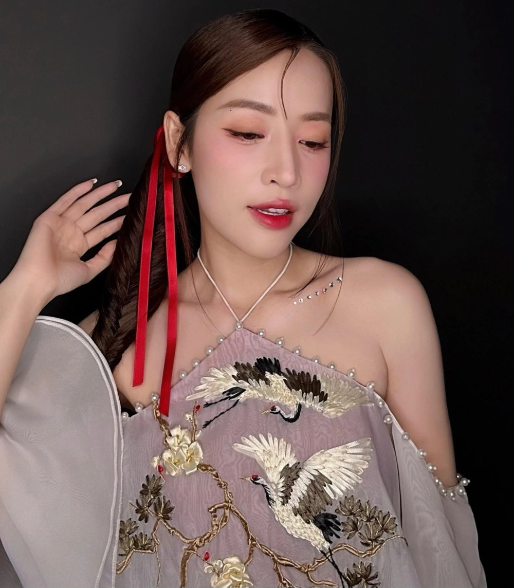 Bạn có đoán được Puka bao nhiêu tuổi khi nhìn cô ấy không
