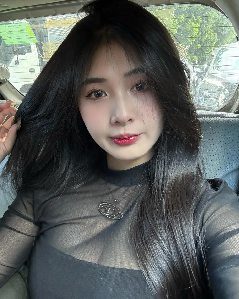 Hình ảnh Quỳnh Alee thu hút hàng ngàn lượt chia sẻ