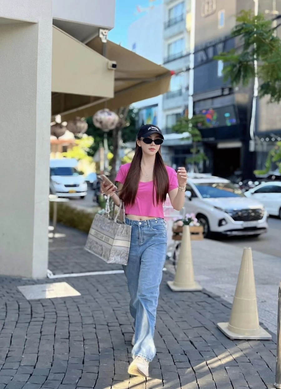 Cùng ngắm nhìn nhan sắc Quỳnh Kool qua những hình ảnh ấn tượng